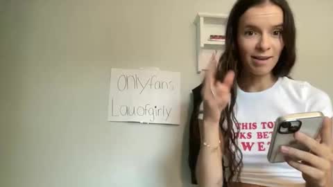 lauegauths3 online show from 9, 9, 2025
