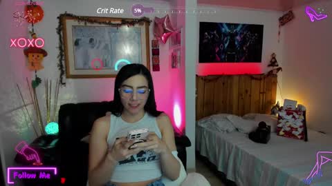 Snapshot of laujgray chatting on 13, 2, 2025 laujgray online show from 13, 2, 2025