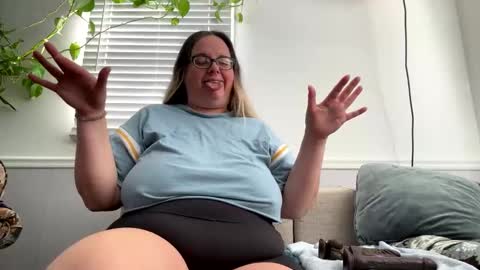 Snapshot of laulauma chatting on 17, 1, 2025 LauLauMa online show from 17, 1, 2025