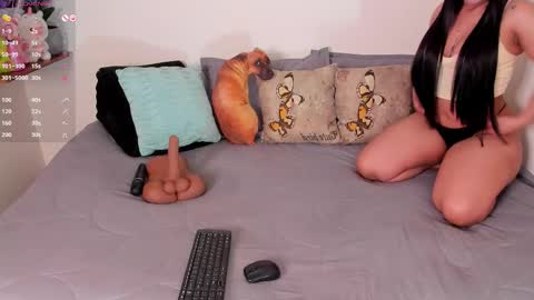 laura1__ online show from 12, 3, 2026