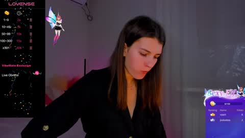 Snapshot of laura__leee chatting on 7, 12, 2024 Laura online show from 7, 12, 2024