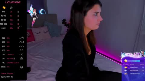 Snapshot of laura__leee chatting on 14, 12, 2024 Laura online show from 14, 12, 2024