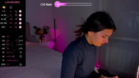 Snapshot of laura__leee chatting on 17, 12, 2024 Laura online show from 17, 12, 2024