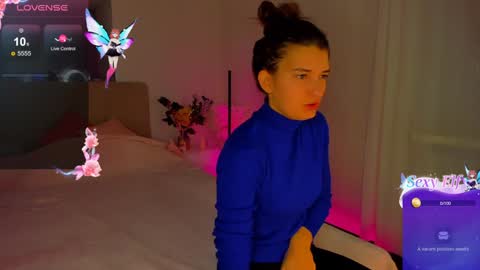 Snapshot of laura__leee chatting on 21, 12, 2024 Laura online show from 21, 12, 2024