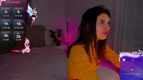 Snapshot of laura__leee chatting on 28, 12, 2024 Laura online show from 28, 12, 2024