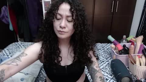 Snapshot of laura_anal_ chatting on 26, 9, 2025 Wen online show from 26, 9, 2025