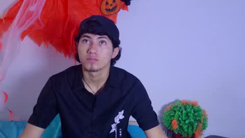 laura_and_kevin online show from 14, 10, 2025