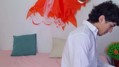 laura_and_kevin online show from 17, 10, 2025