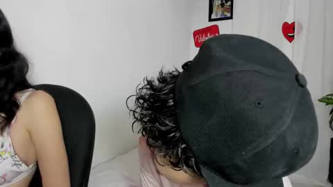 Snapshot of laura_and_kevin chatting on 22, 2, 2026 laura_and_kevin online show from 22, 2, 2026