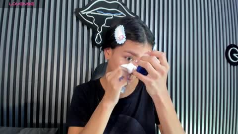 Laura online show from 26, 2, 2025