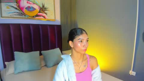 Snapshot of laura_aristizabal_19 chatting on 24, 4, 2026 Laura online show from 24, 4, 2026