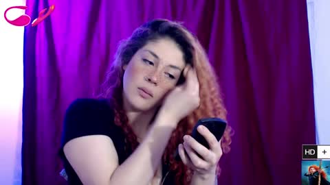 Snapshot of laura_fountain_ chatting on 31, 1, 2025 weedcam Curly Laura OF    online show from 31, 1, 2025