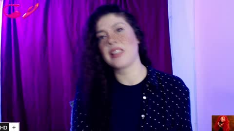 Snapshot of laura_fountain_ chatting on 19, 2, 2025 weedcam Curly Laura OF    online show from 19, 2, 2025