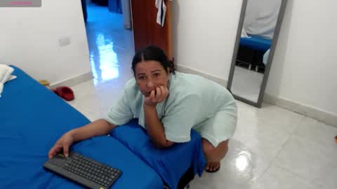 laura_foxx2379 online show from 20, 4, 2026