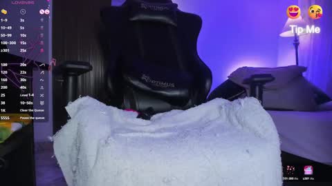 Lura online show from 1, 3, 2025