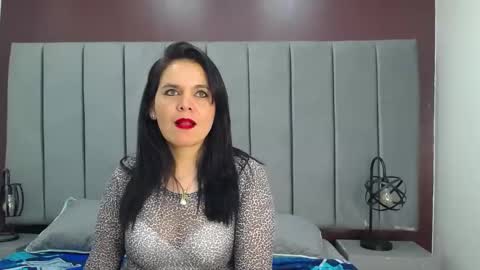 laura hotties online show from 25, 2, 2025