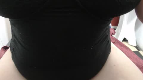  Laura  online show from 10, 11, 2025