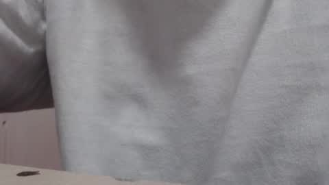  Laura  online show from 4, 4, 2026