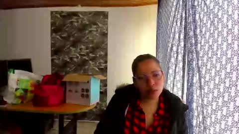 Snapshot of laura_marlyn chatting on 19, 12, 2024 LARA online show from 19, 12, 2024
