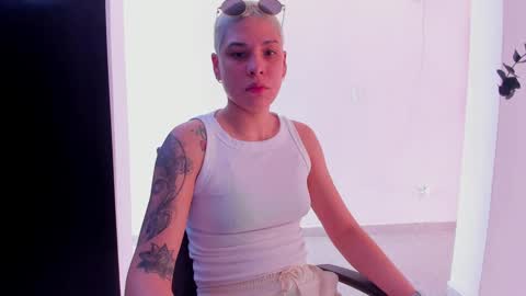 Laura Rose online show from 11, 9, 2025