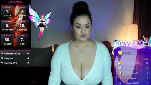 Snapshot of laura_sinner chatting on 3, 2, 2025 Laura online show from 3, 2, 2025