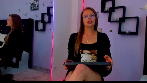 Snapshot of laurablue_ chatting on 14, 1, 2025 Laura Blue online show from 14, 1, 2025