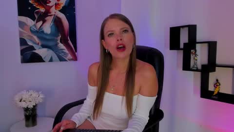 Snapshot of laurablue_ chatting on 27, 2, 2025 Laura Blue online show from 27, 2, 2025