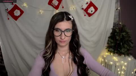 Snapshot of lauradre_ chatting on 8, 12, 2024 Laura online show from 8, 12, 2024