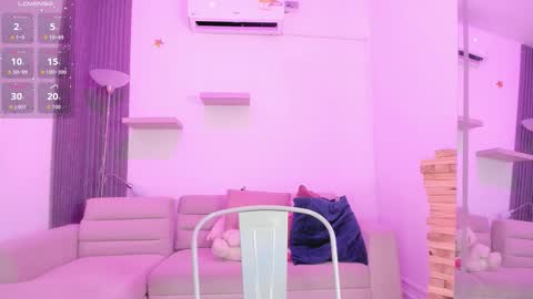 Snapshot of laurah_hill chatting on 1, 10, 2025 Lau online show from 1, 10, 2025