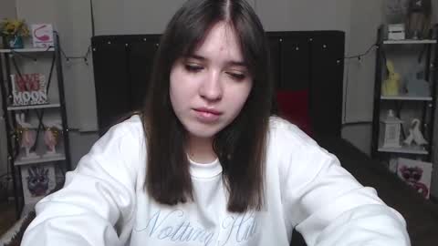 Snapshot of laurahlot chatting on 9, 2, 2025 LauraHlot online show from 9, 2, 2025