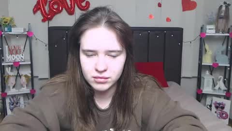 Snapshot of laurahlot chatting on 11, 3, 2025 LauraHlot online show from 11, 3, 2025