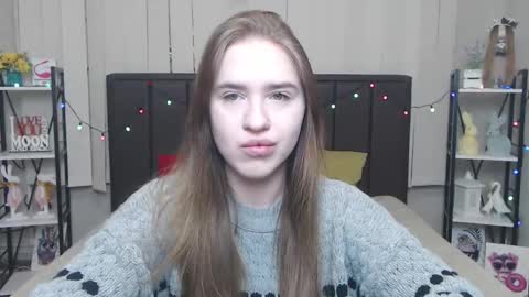 Snapshot of laurahlot chatting on 10, 9, 2025 LauraHlot online show from 10, 9, 2025