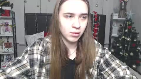 Snapshot of laurahlot chatting on 21, 12, 2025 LauraHlot online show from 21, 12, 2025