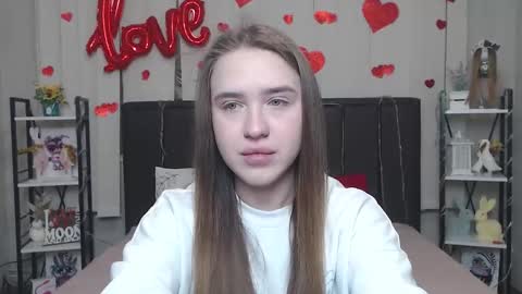 Snapshot of laurahlot chatting on 9, 2, 2026 LauraHlot online show from 9, 2, 2026