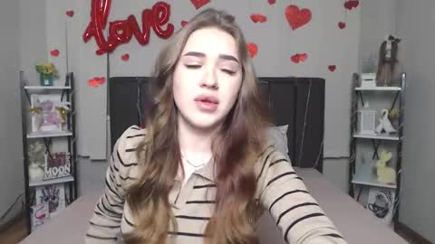 Snapshot of laurahlot chatting on 3, 3, 2026 LauraHlot online show from 3, 3, 2026