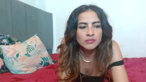 Snapshot of lauraluango12 chatting on 3, 10, 2025 Laura online show from 3, 10, 2025