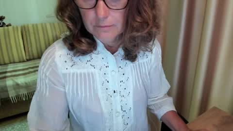 Lauraoven1 online show from 4, 7, 2026