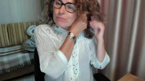 Lauraoven1 online show from 12, 7, 2026