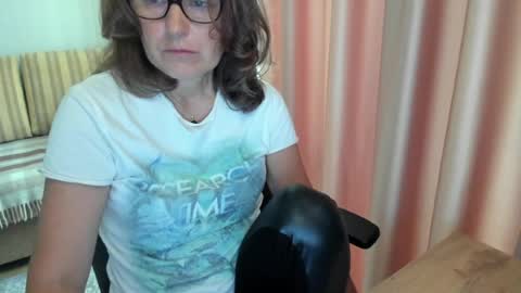 Lauraoven1 online show from 15, 7, 2026