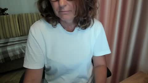 Lauraoven1 online show from 28, 7, 2026