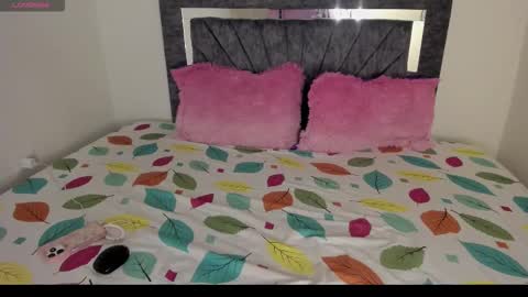 laurasofia01 online show from 19, 3, 2026