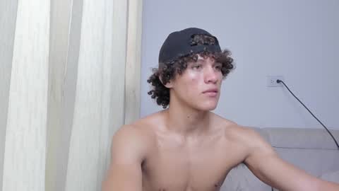 Laureent online show from 31, 12, 2024