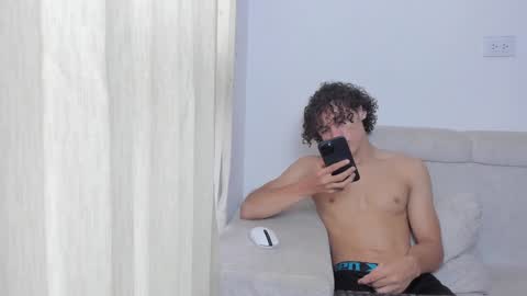 Laureent online show from 1, 1, 2025