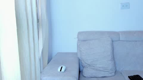 Laureent online show from 21, 1, 2025