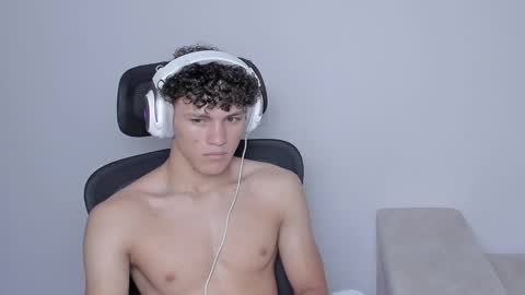 Laureent online show from 23, 9, 2025