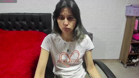 Lauren Independent model online show from 21, 1, 2025