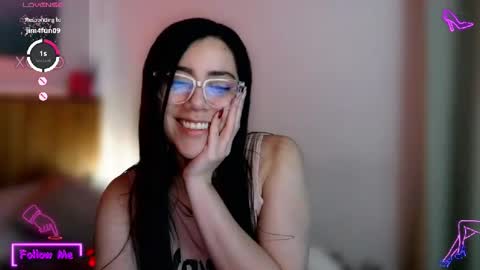 Snapshot of lauren_sweet7 chatting on 5, 10, 2025 Lauren online show from 5, 10, 2025
