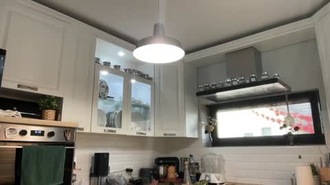 Lauren Brite online show from 18, 10, 2025