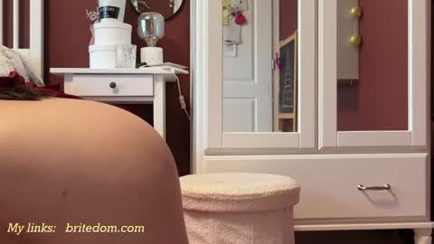 Snapshot of laurenbrite chatting on 29, 6, 2026 Lauren Brite online show from 29, 6, 2026