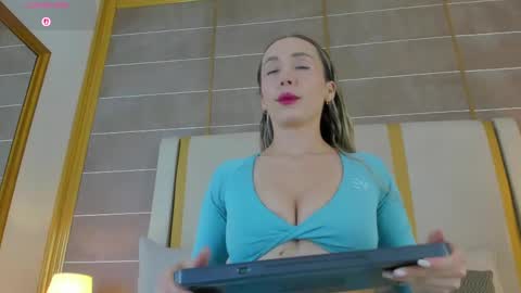 Snapshot of laurencarter1 chatting on 25, 5, 2026 online show from 25, 5, 2026